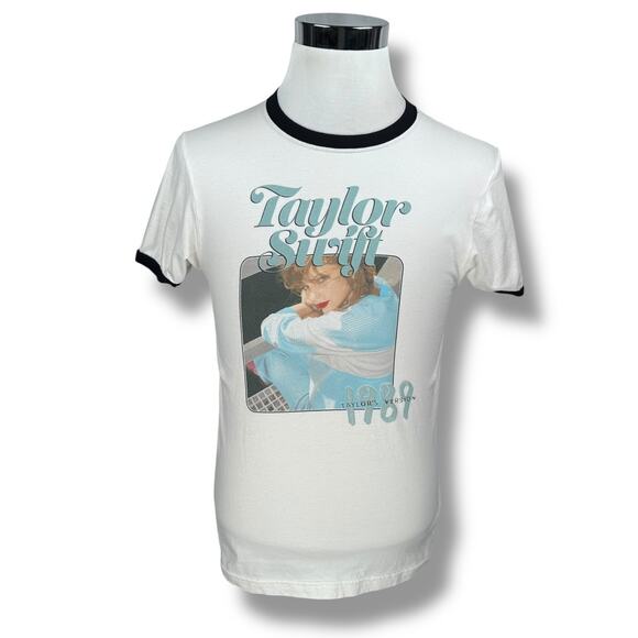 Taylor Swift 1989 Taylor's Version Photo Ringer T-Shirt Adult’s Small Off-White - Picture 1 of 8